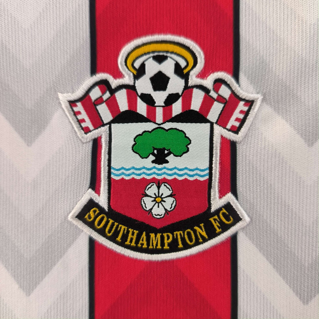 Southampton 2021-22 Hummel home football shirt size 128