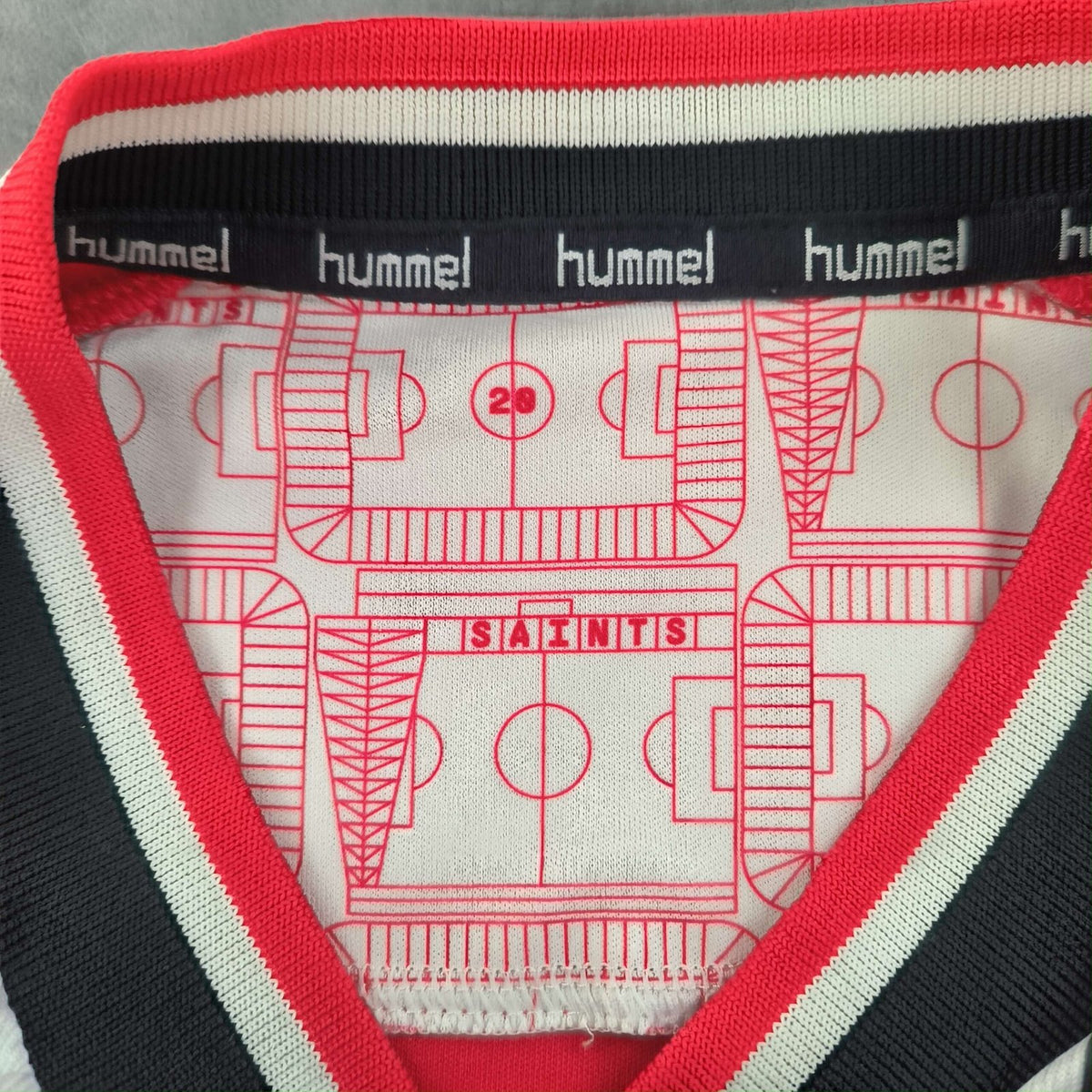 Southampton 2021-22 Hummel home football shirt size 128