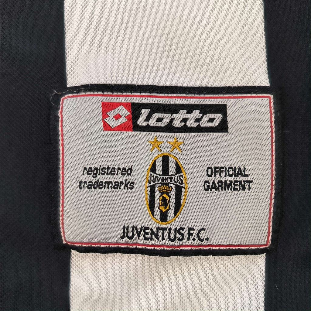 Juventus 2001-02 Lotto home football shirt size XL