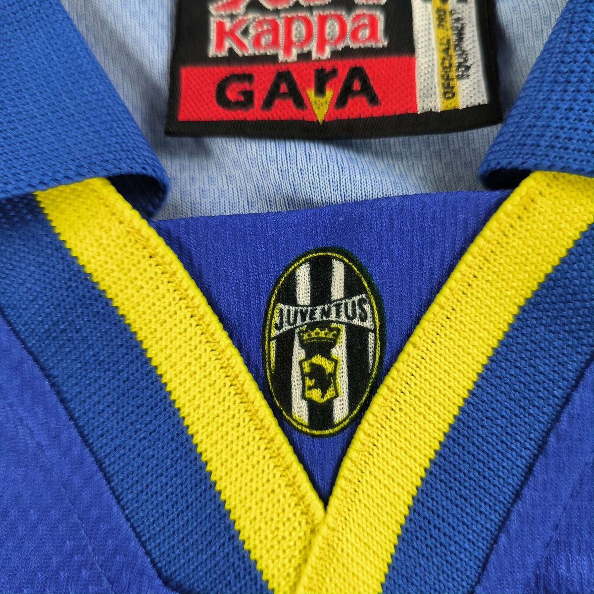 Juventus 1996-97 Kappa vendég hosszú ujjú foci mez M-es