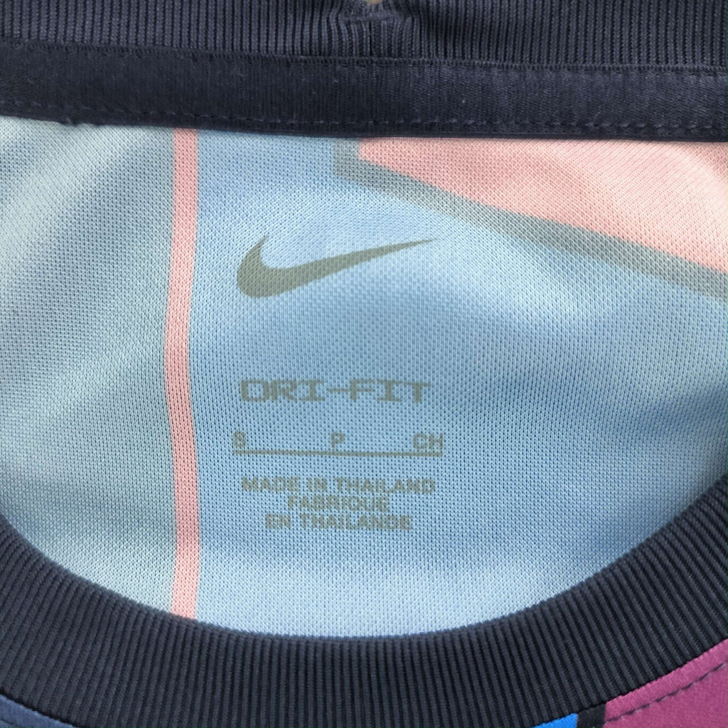 Barcelona 2021-22 Nike pre-match training foci mez S-es