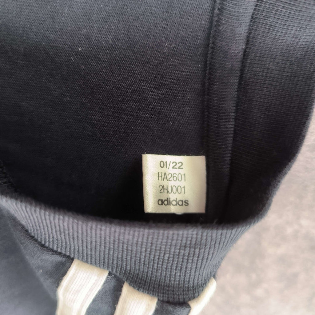 Real Madrid 2022-23 Adidas training tee size XL