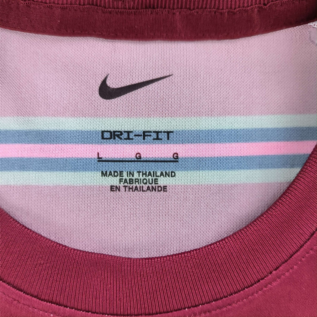 Liverpool 2021-22 Nike training foci mez L-es