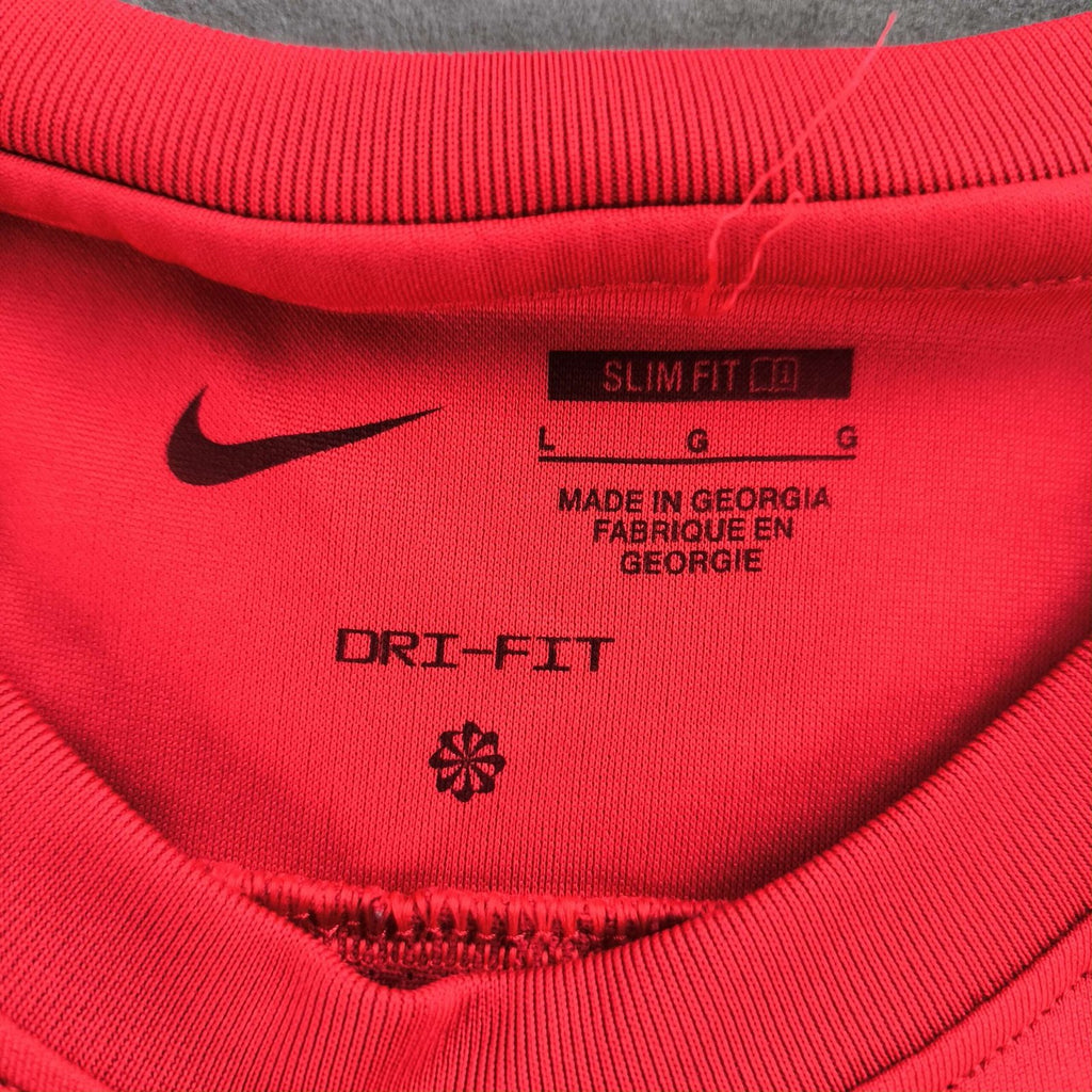 Liverpool 2022-23 Nike training football shirt size L