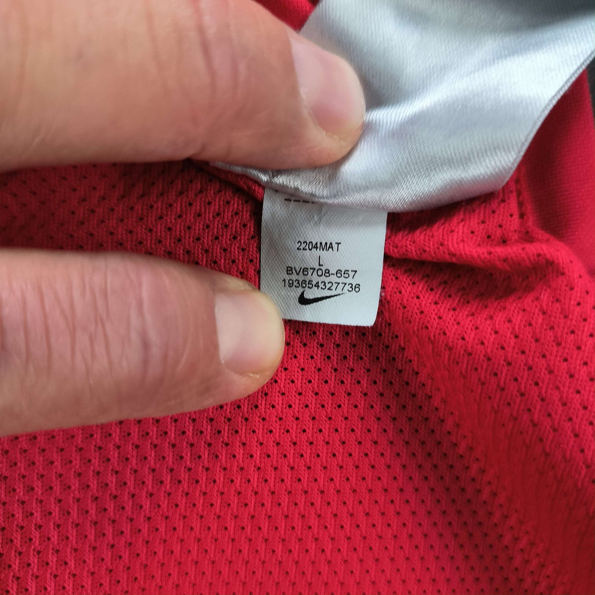 Liverpool 2022-23 Nike training football shirt size L