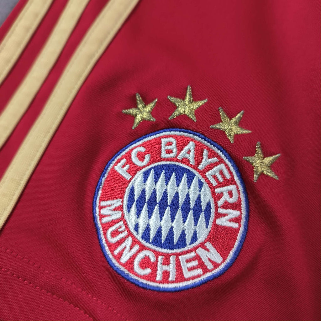 Bayern München 2011 Adidas football shorts size 164
