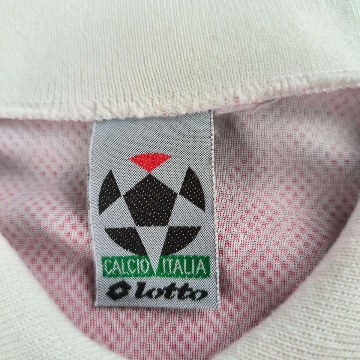 Switzerland 1996-98 Lotto home football shirt size L