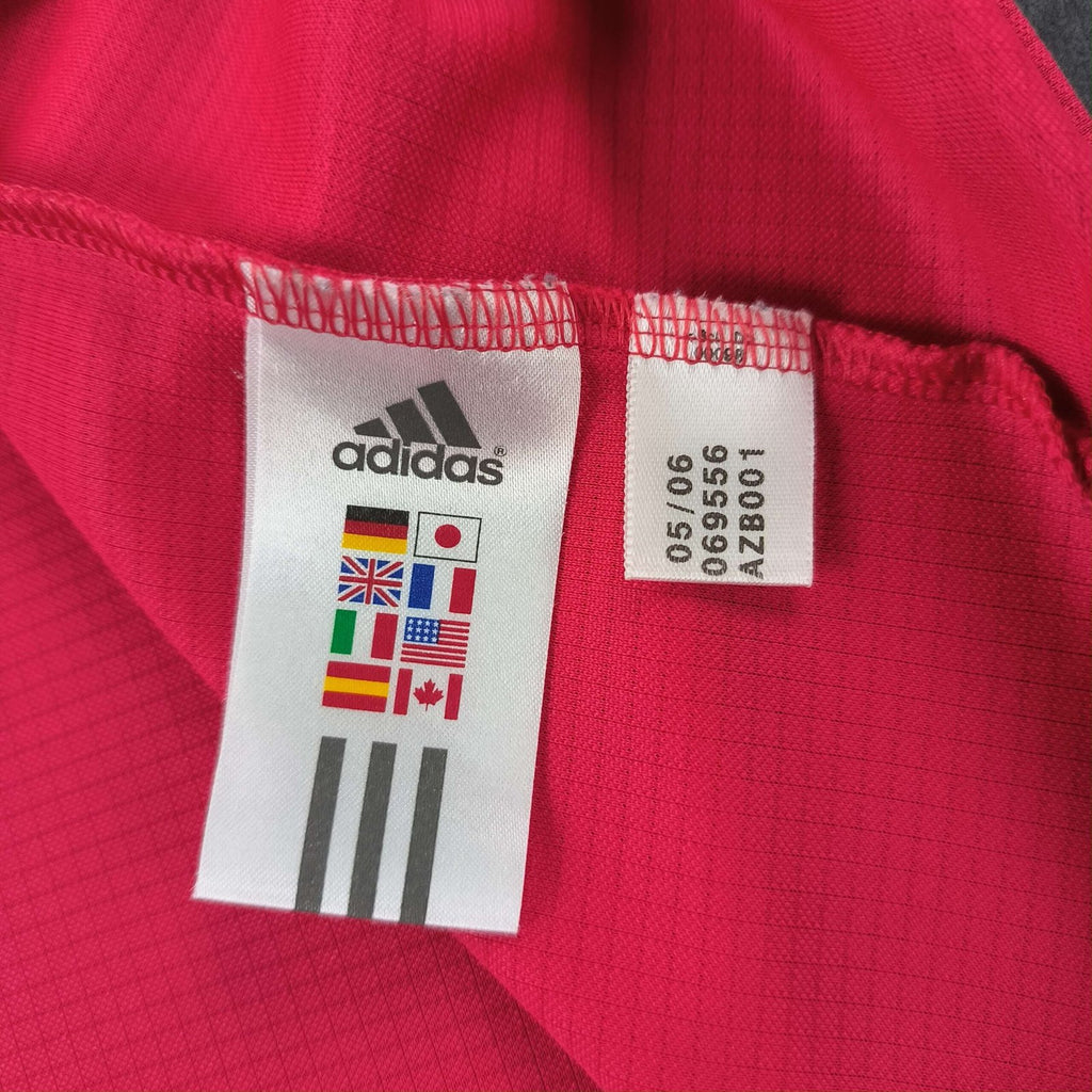 Hungary 2006-07 Adidas home football shirt size S