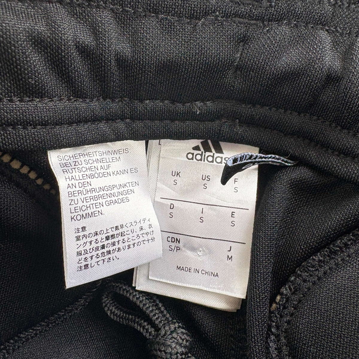 Adidas padded goalkeeper melegítő shorts size S