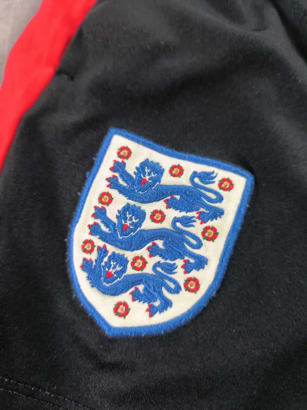 England Umbro football shorts size 140