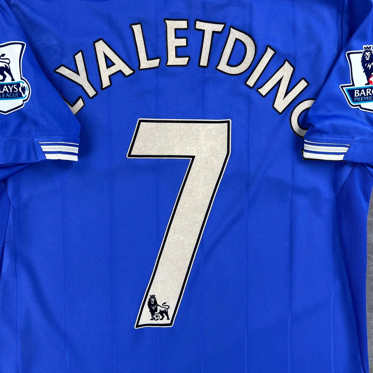 Everton 2009-10 Le Coq Sprtif home Diniyar Bilyaletdinov football shirt size S