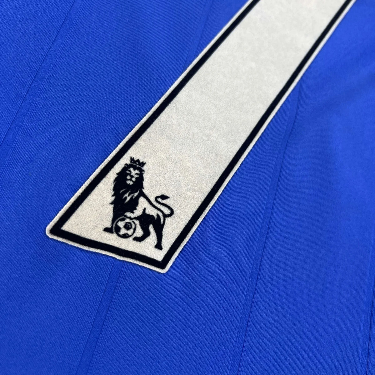 Everton 2009-10 Le Coq Sprtif home Diniyar Bilyaletdinov football shirt size S