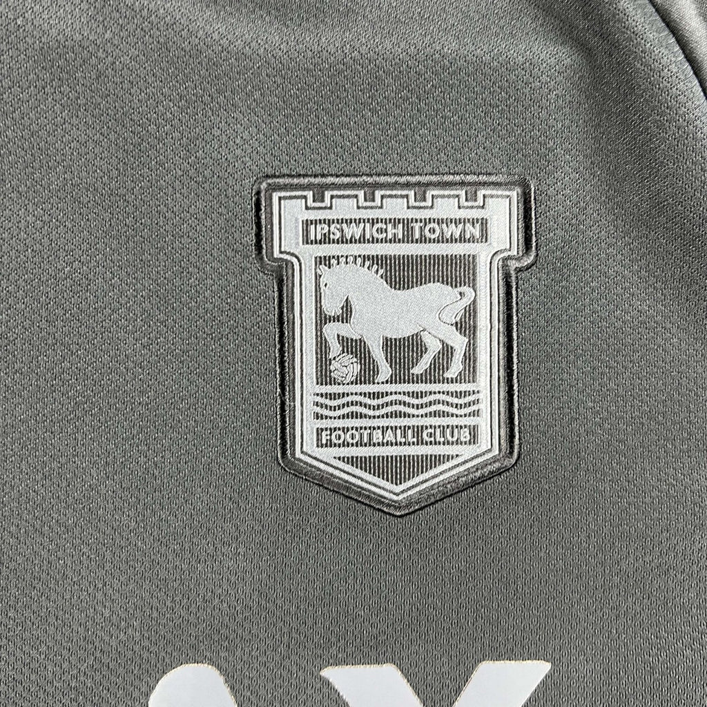 Ipswich Town 2022-23 Umbro third football shirt size XL