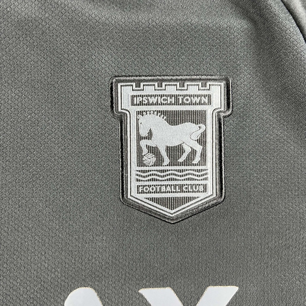 Ipswich Town 2022-23 Umbro third football shirt size XL