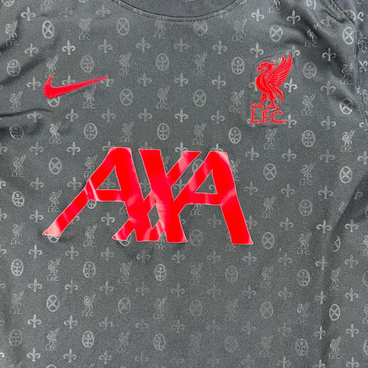 Liverpool 2020-21 Nike training football shirt size M