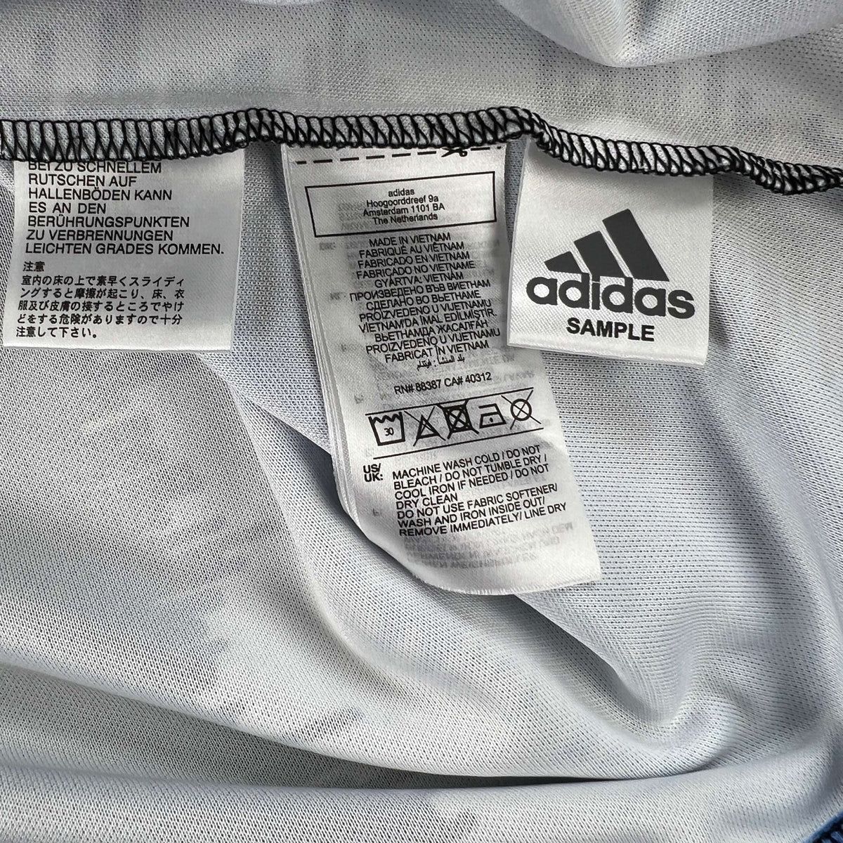 Manchester United 2022-23 Adidas Icon kapus foci mez M-es