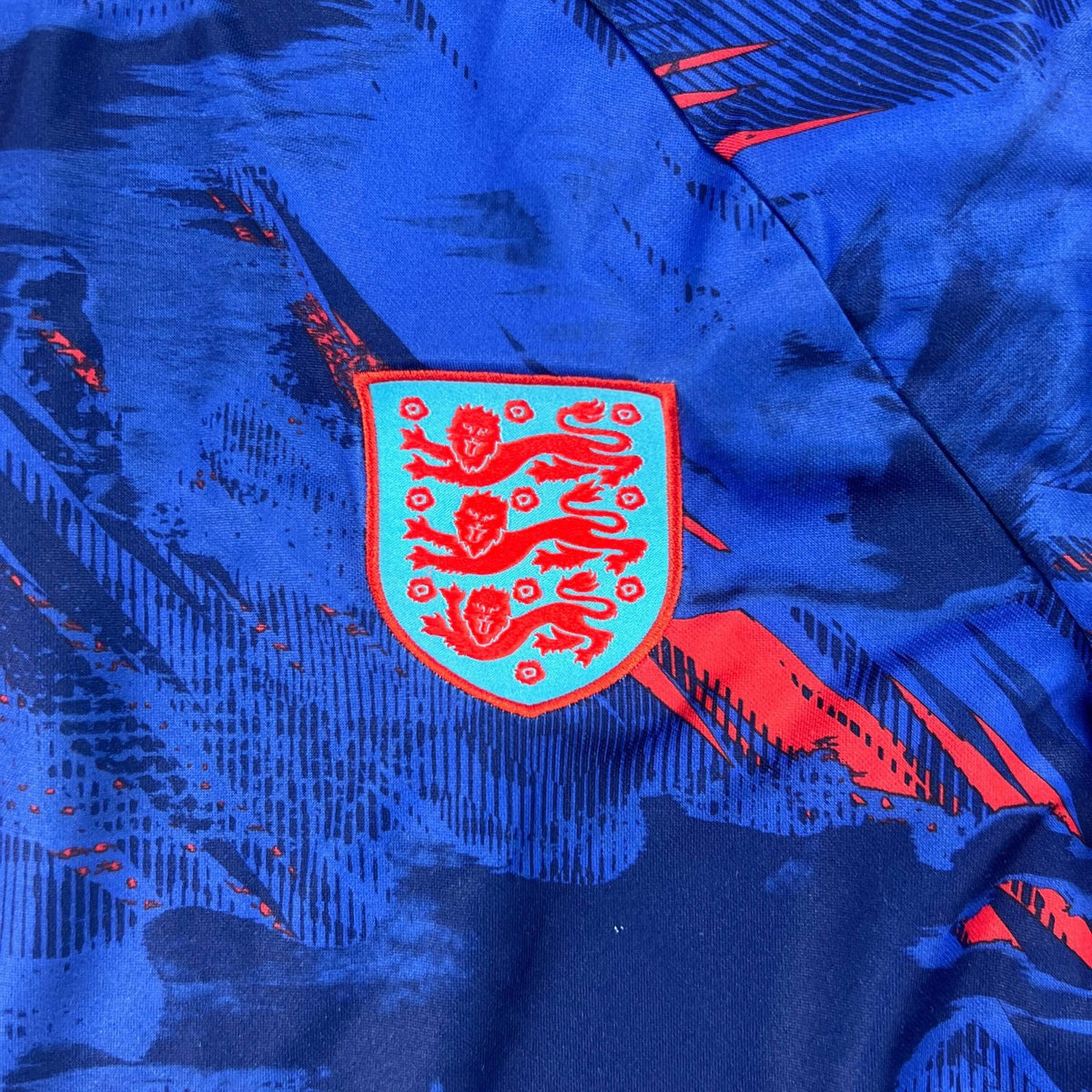 Anglia 2022-23 Nike pre-match training foci mez S-es