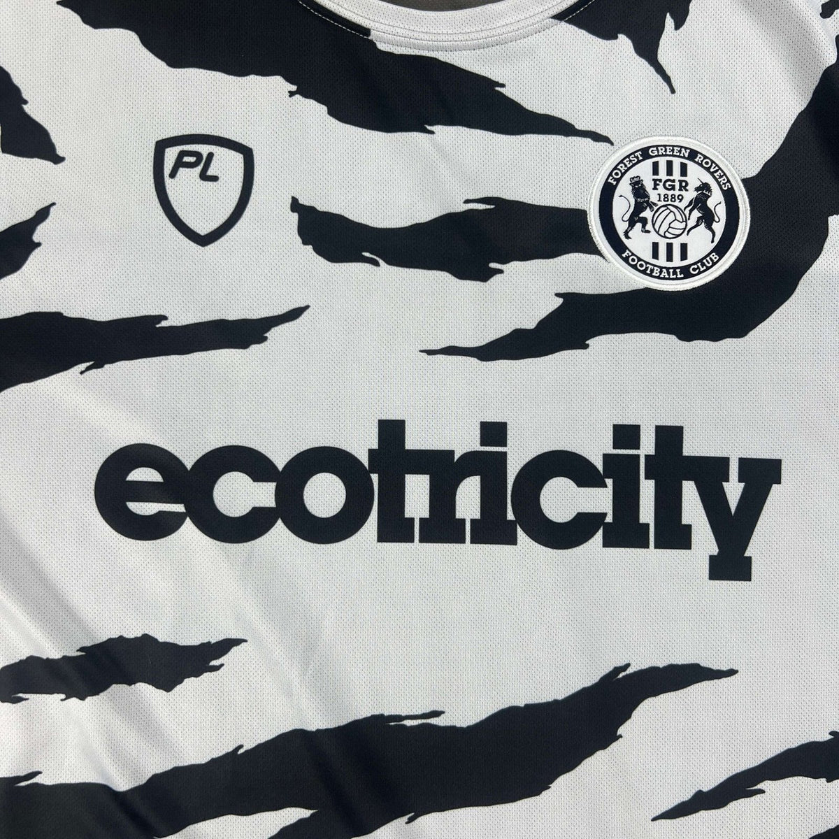Forest Green Rovers 2021-22 Playerlayer away football shirt size XL