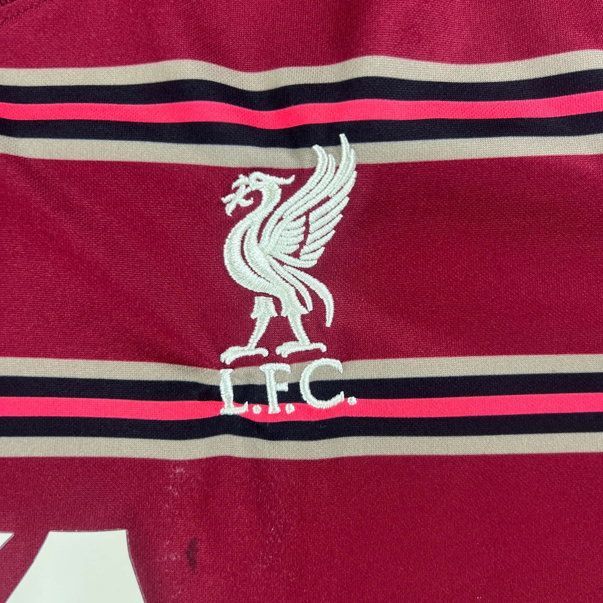 Liverpool 2021-22 Nike pre-match training football shirt size XL