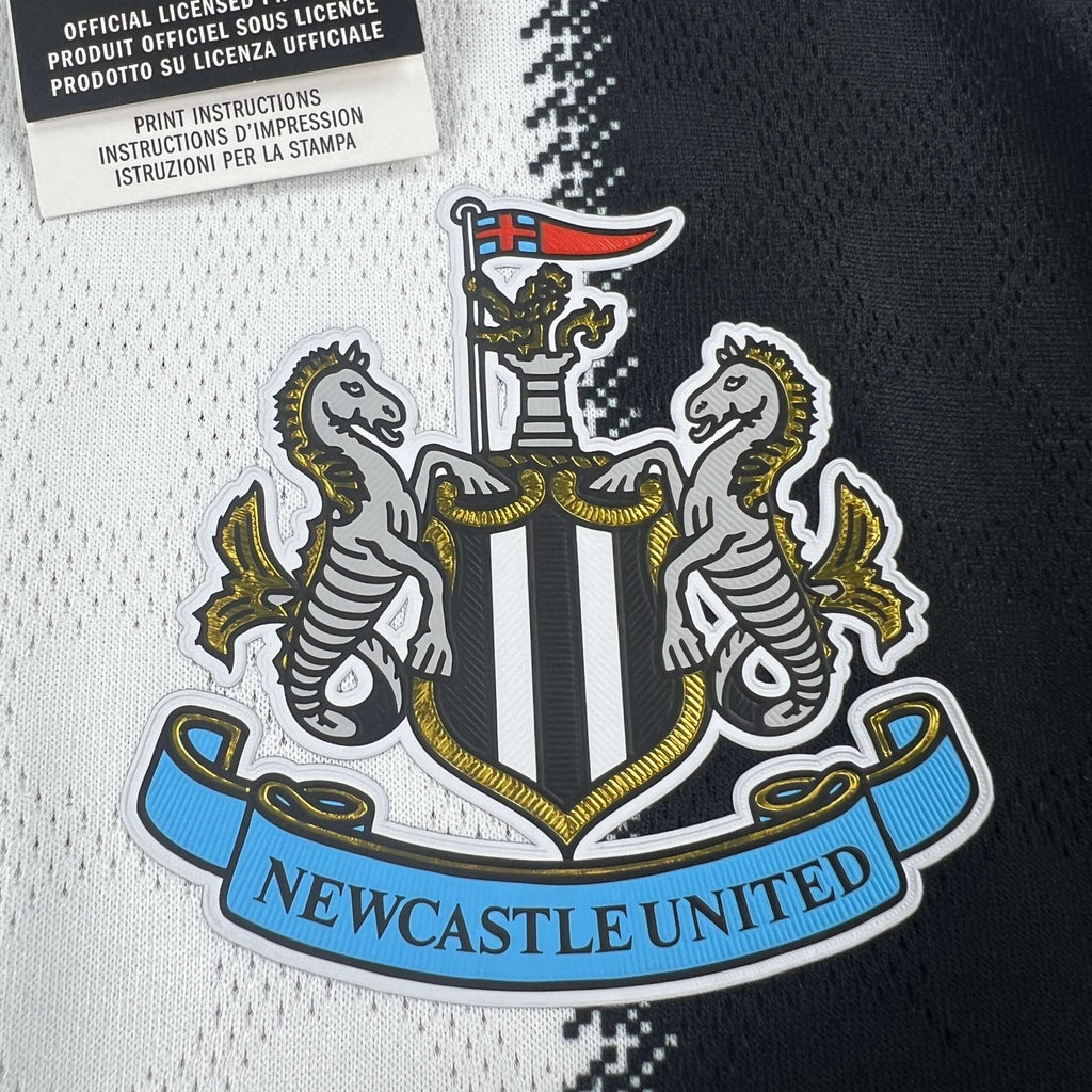 Newcastle United 2025-26 Adidas home Player Issue *NEW* football shirt size S