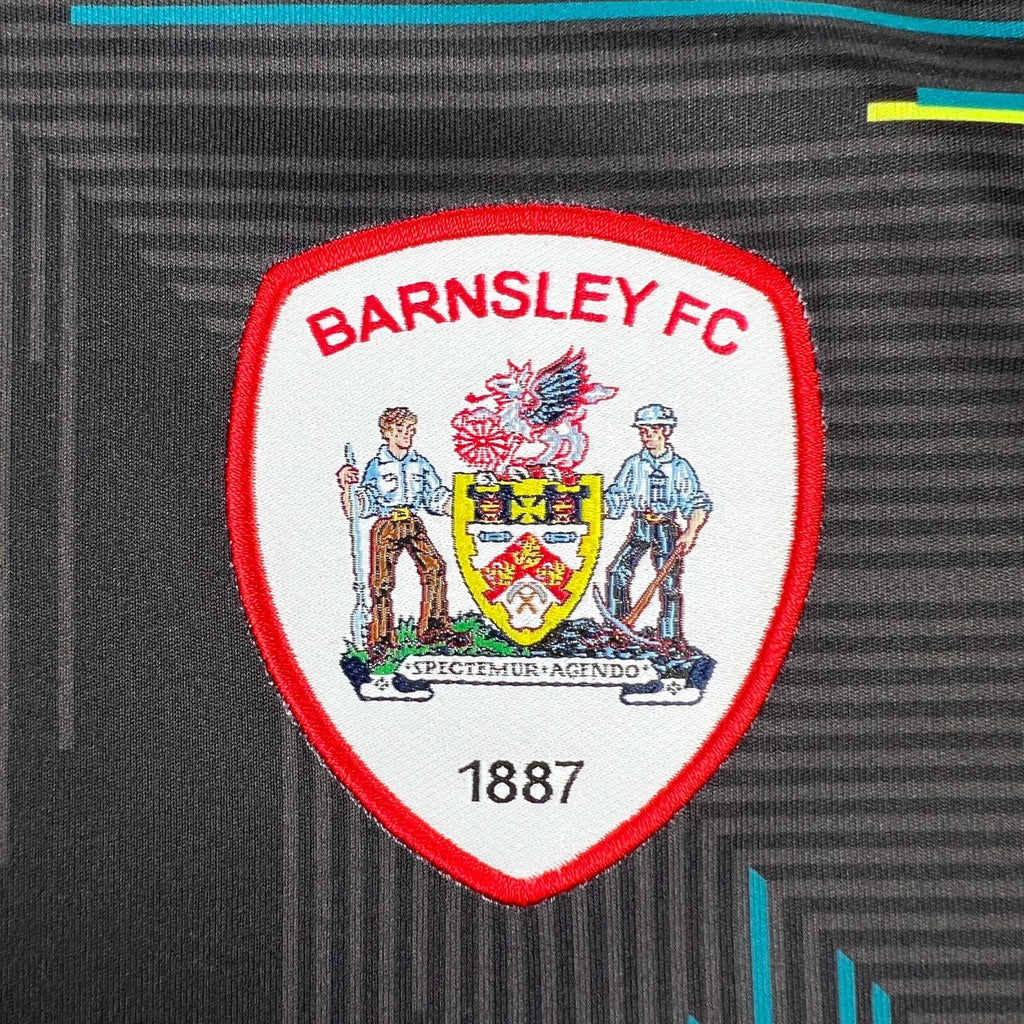 Barnsley 2021-22 Puma away football shirt size XL