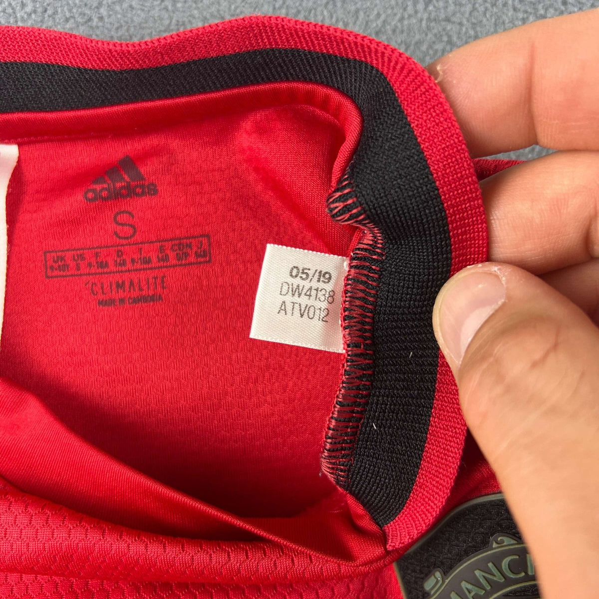 Manchester United 2019-20 Adidas hazai foci mez gyerek 140-es