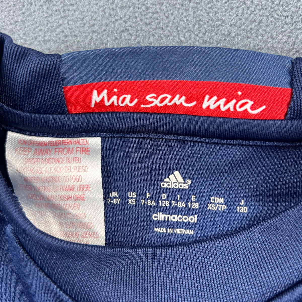 Bayern München 2016-17 Adidas kapus foci mez gyerek 128-as