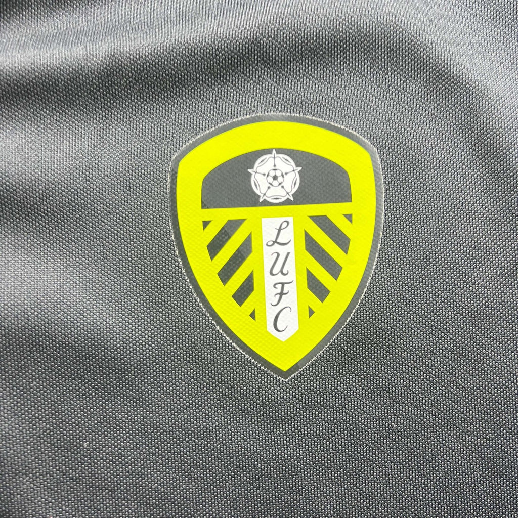Leeds United 2021-22 Adidas training top size XL