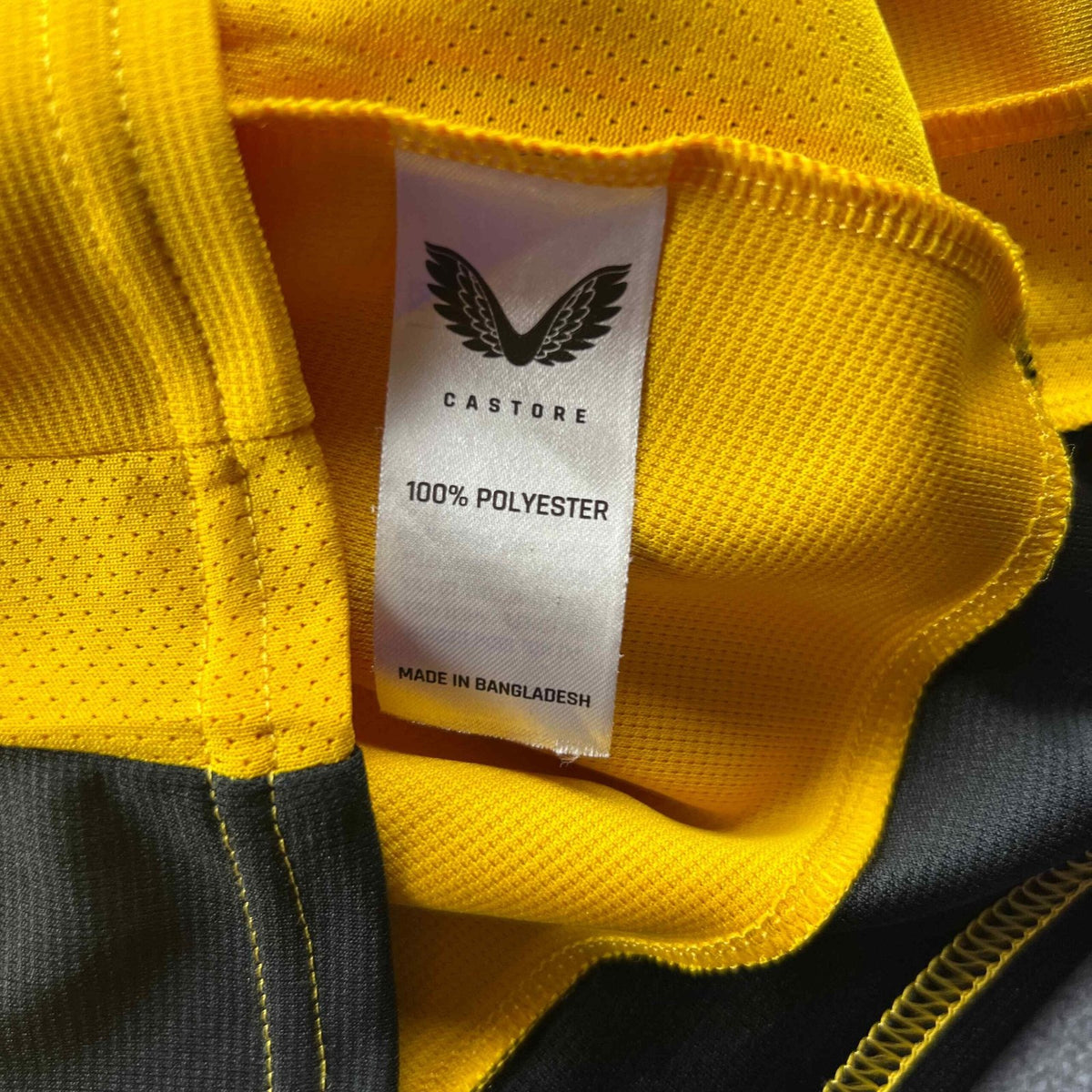Wolverhampton Wanderers 2022-23 Castore home football shirt size 5-6Y
