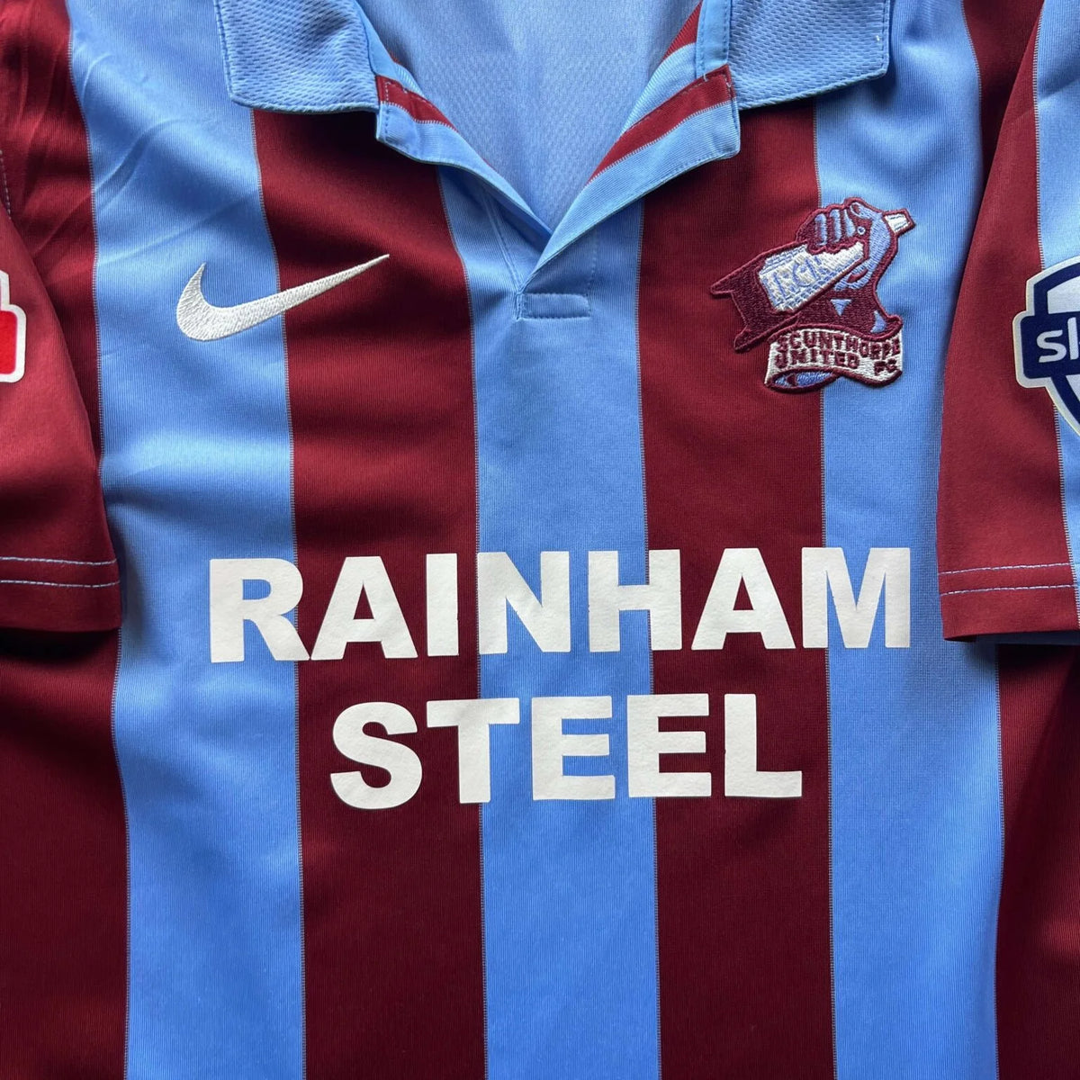 Scunthorpe United 2013-14 Nike home Deon Burton football shirt size S