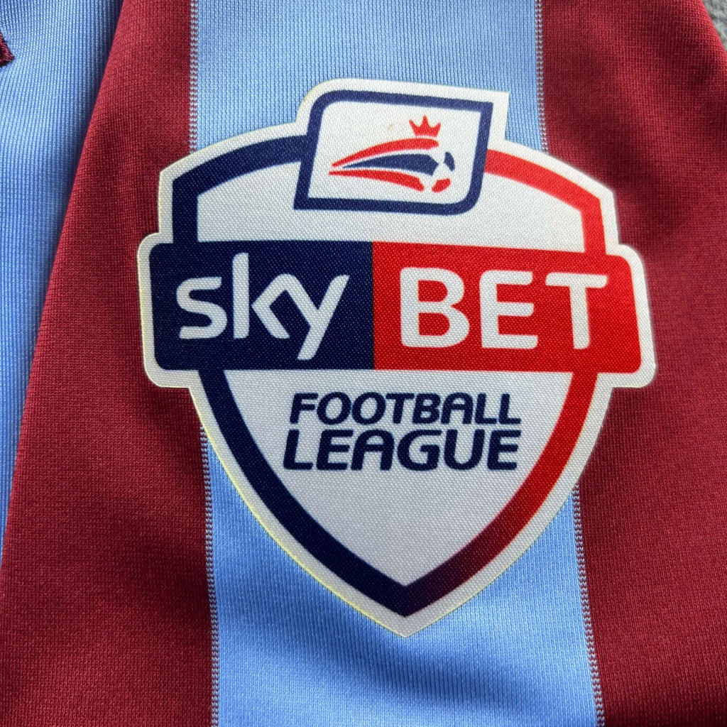 Scunthorpe United 2013-14 Nike home Deon Burton football shirt size S