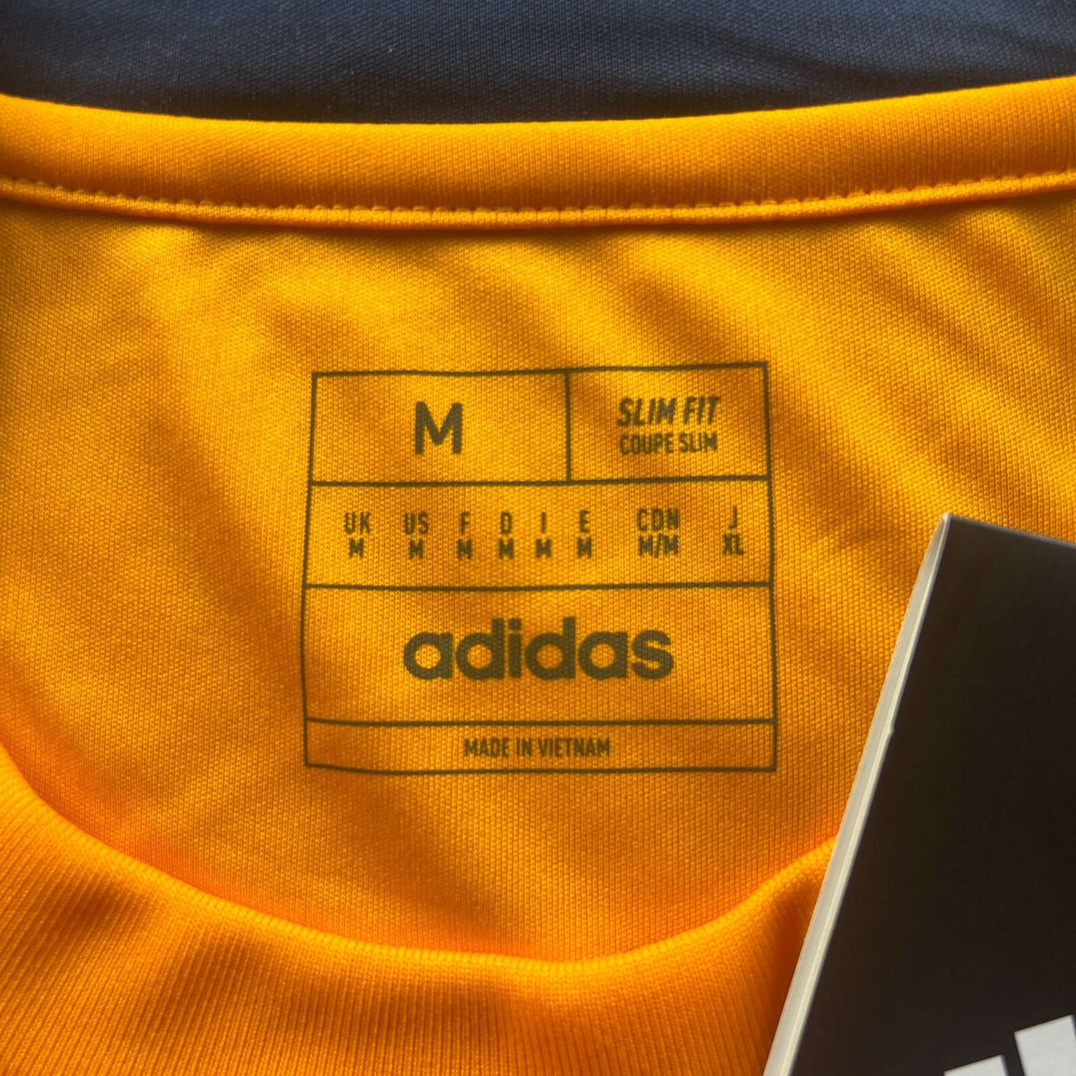 Real Madrid 2024-25 Adidas vendég *Új* foci mez M-es
