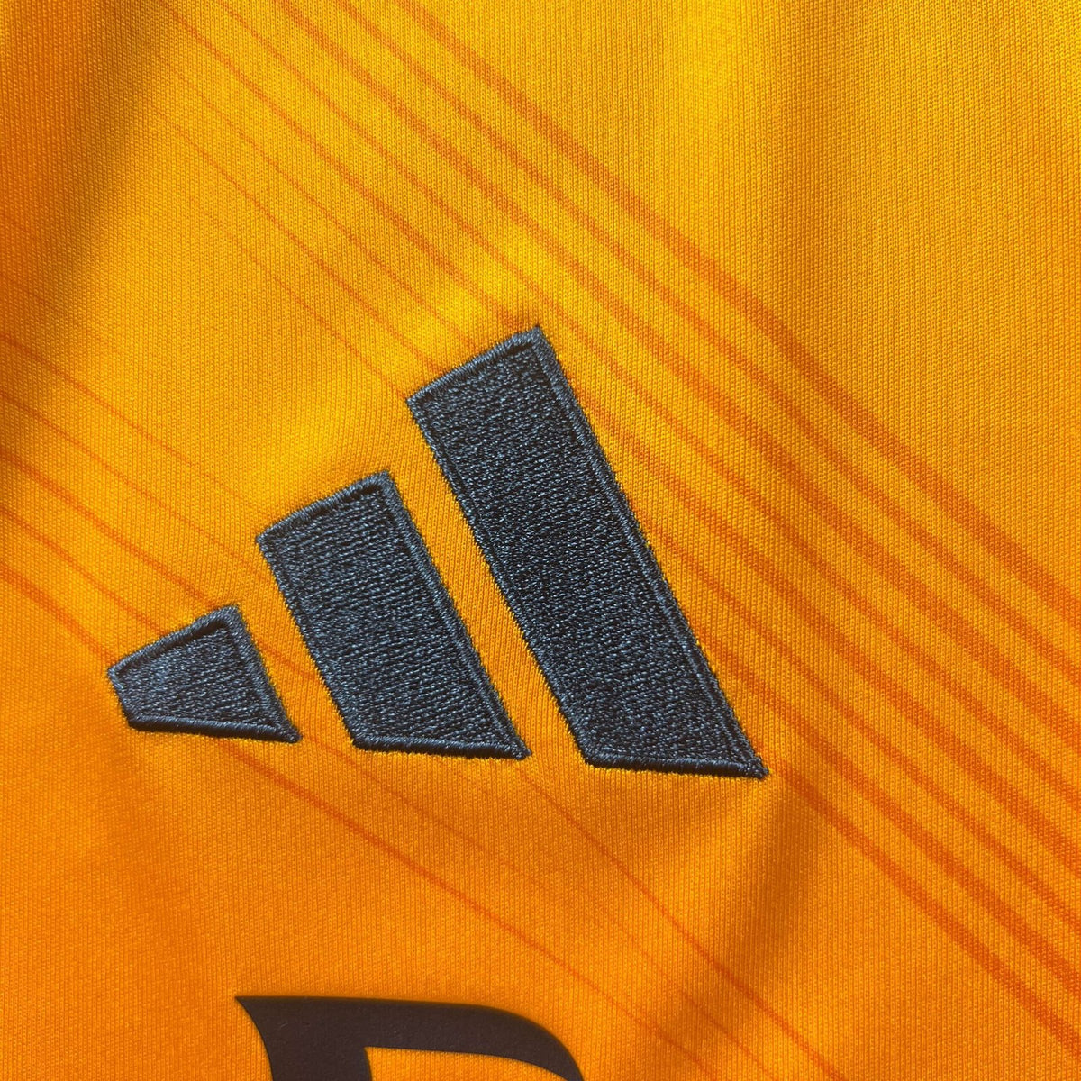 Real Madrid 2024-25 Adidas away *NEW* football shirt size L