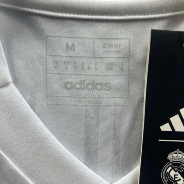 Real Madrid 2024-25 Adidas hazai BL Vini Jr. *Új* foci mez M-es