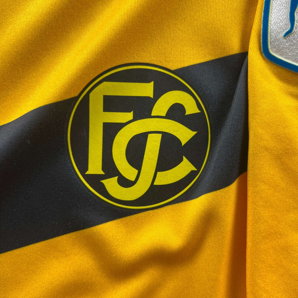 Schaffhausen 2017-18 Gepard home Helios Sessolo *Signed* football shirt size S