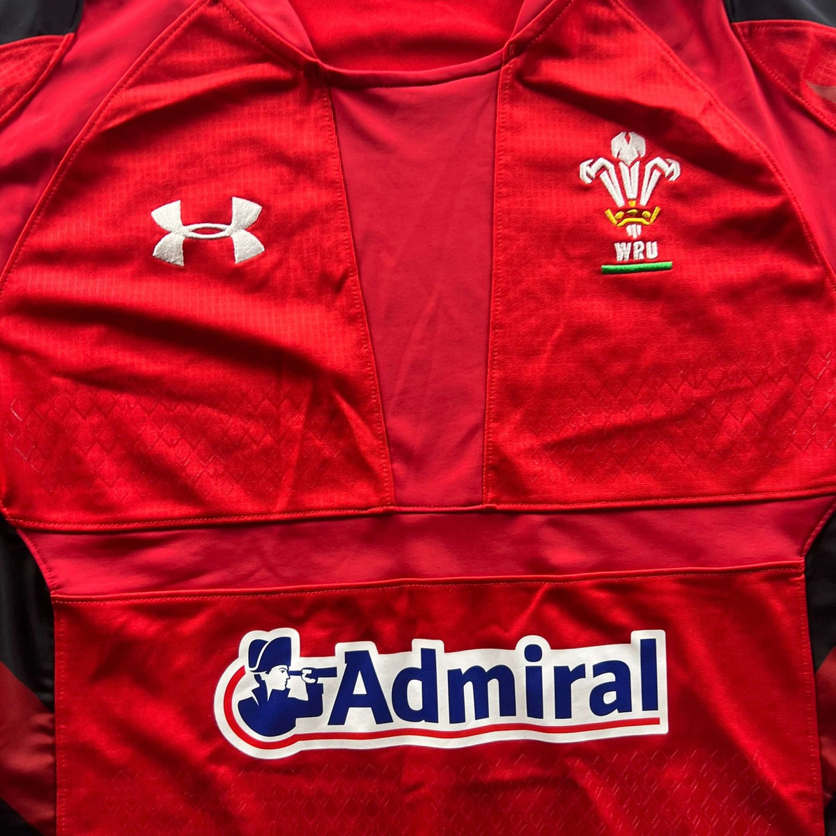 Wales Under Armour rögbi mez XL