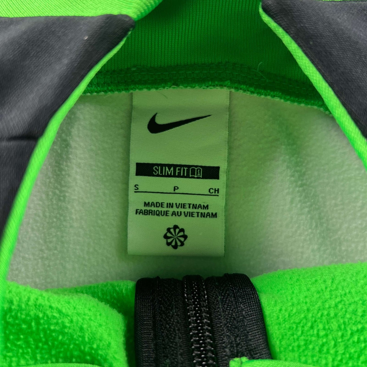 Liverpool 2023-24 Nike top size S