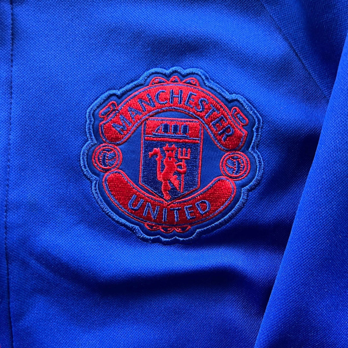 Manchester United 2016-17 Adidas felső S-es