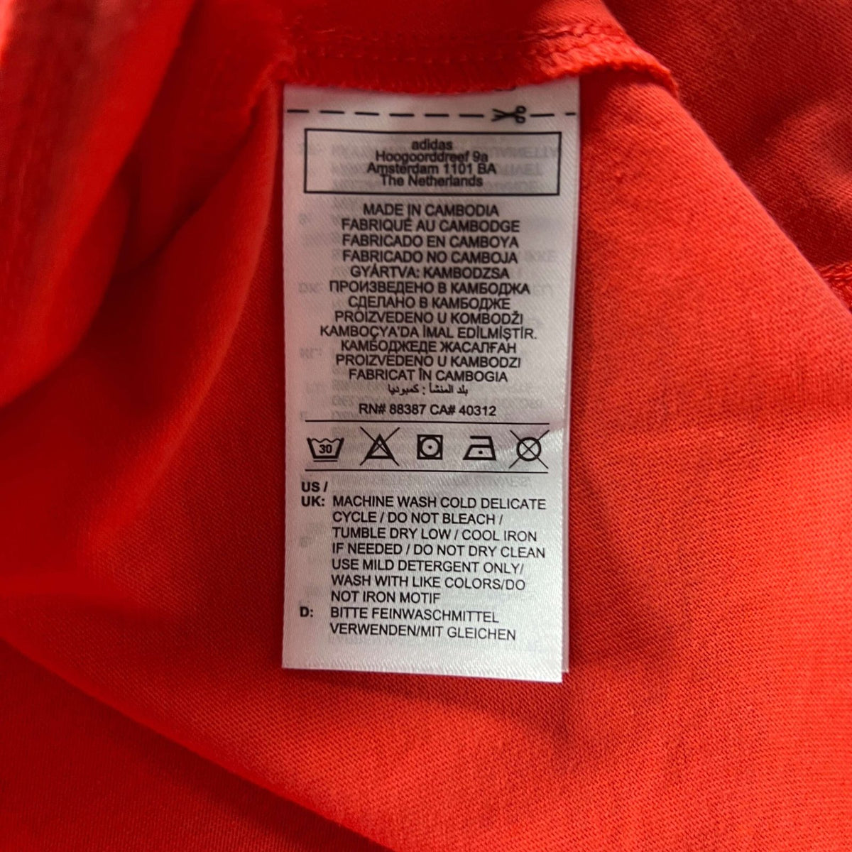 Manchester United 2024-25 Adidas *NEW* tee size L