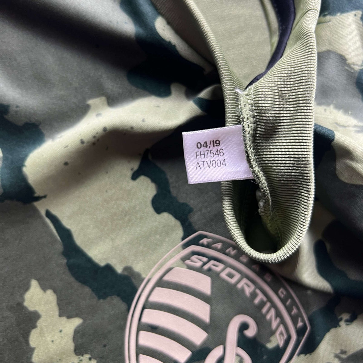 Sporting Kansas City 2019-20 Adidas training football shirt size M