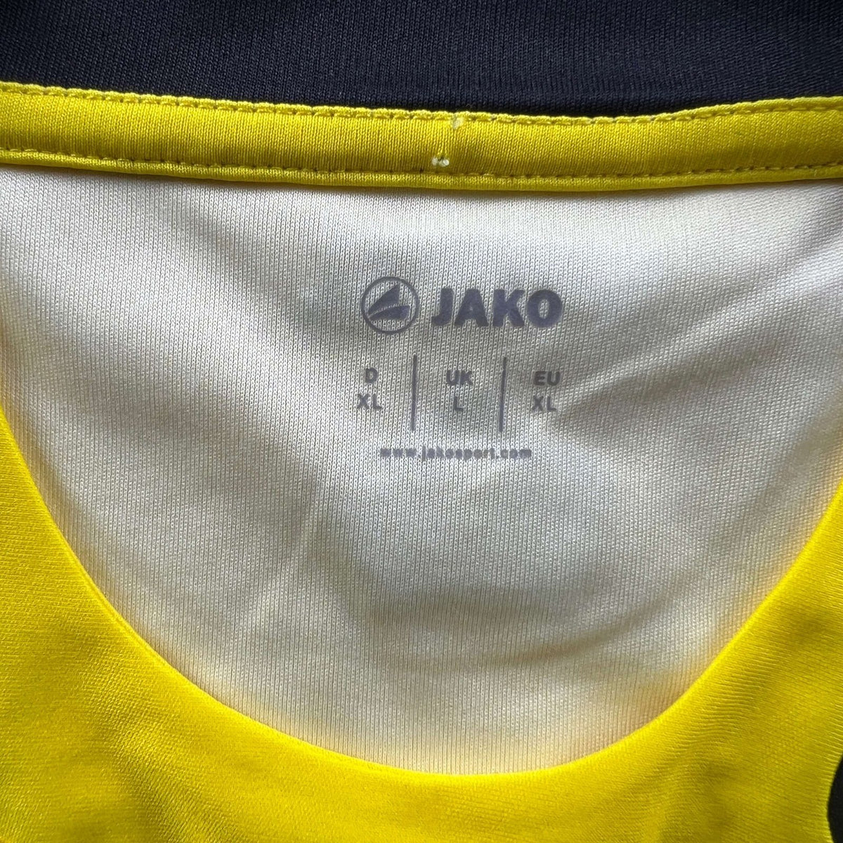 Lierse SK 2010-11 Jako home football shirt size XL