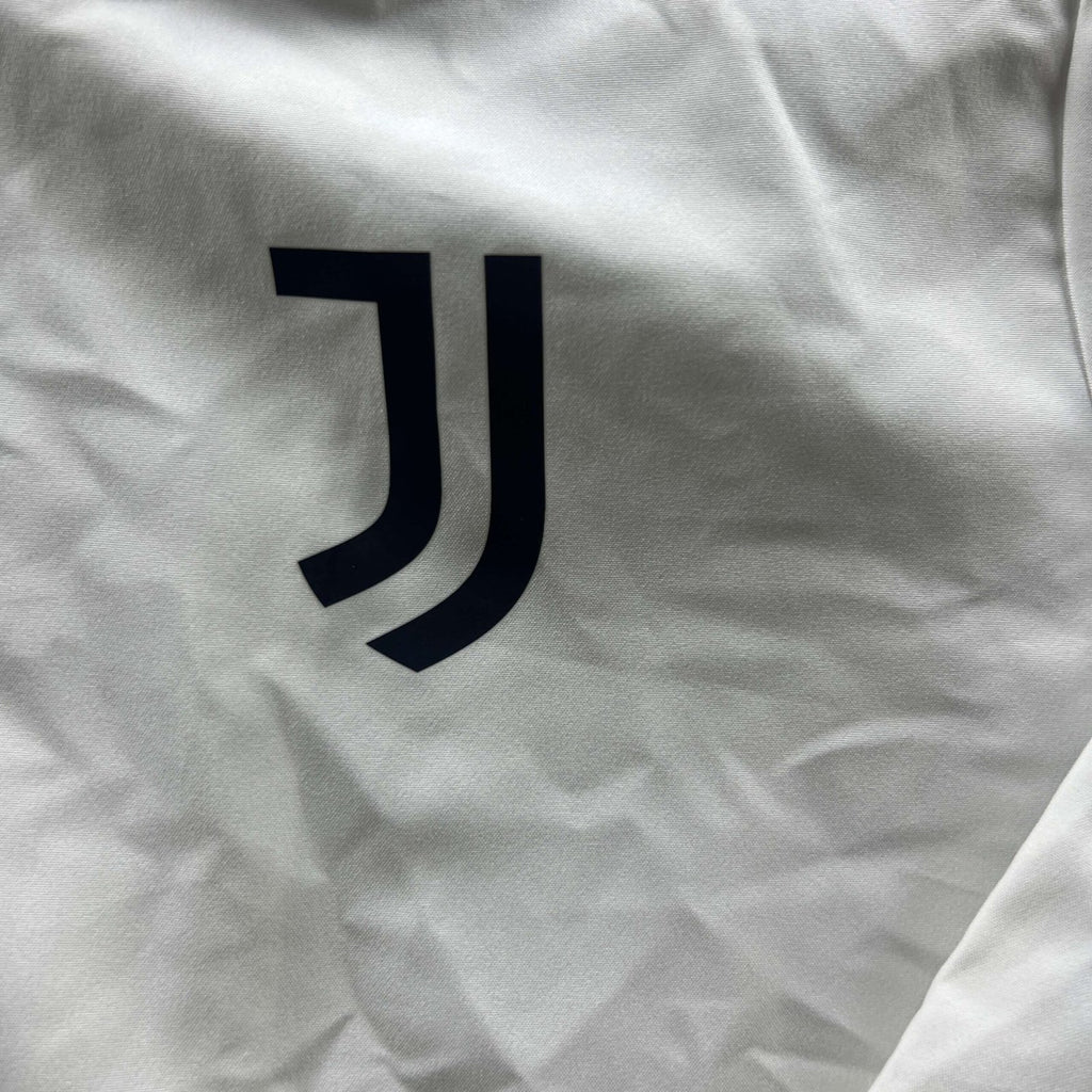 Juventus 2021-22 Adidas top size 152