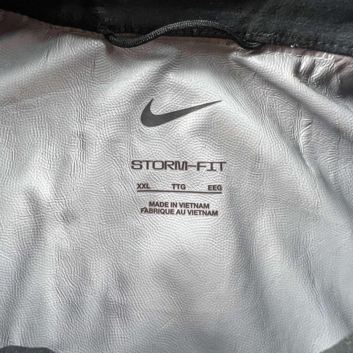 Tottenham 2022-23 Nike kabát XXL-es