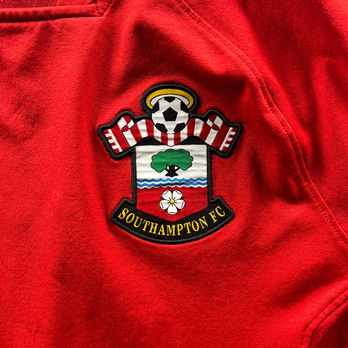 Southampton 2018-19 Under Armour training foci mez S-es