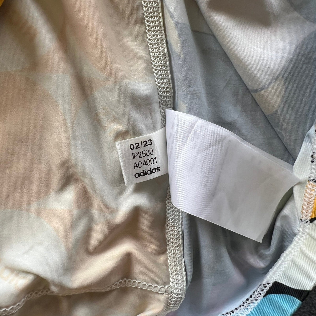Adidas x Rich Mnisi Love United IP2500 kerékpáros mez XL