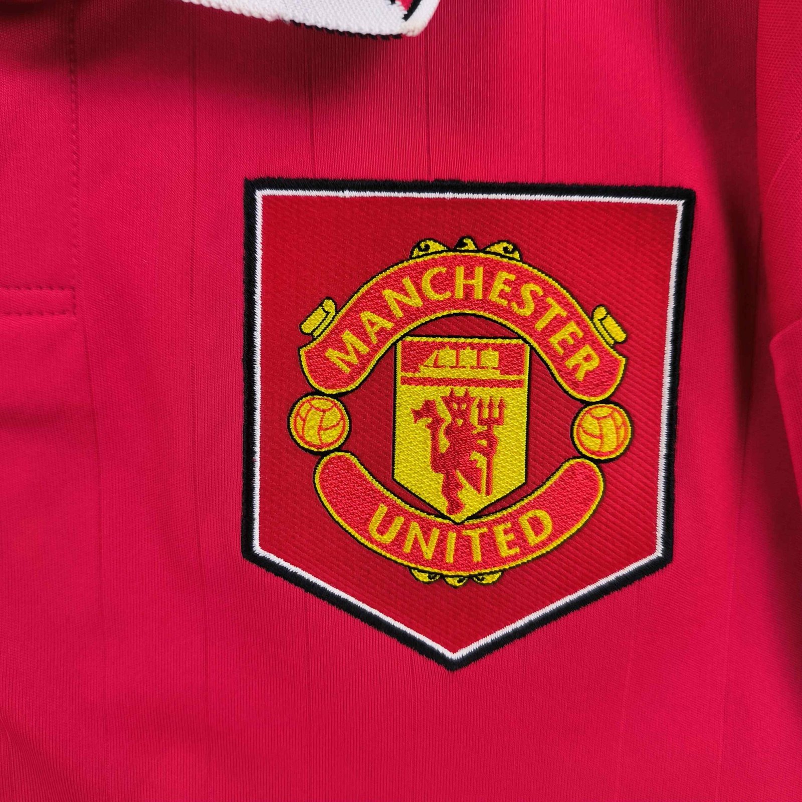 Manchester United 2022-23 Adidas hazai Christian Eriksen foci mez XS-es - Image 4