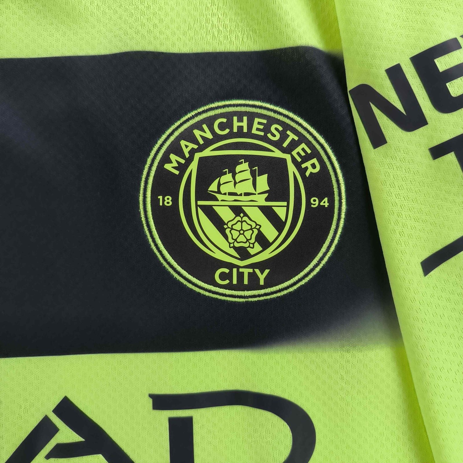 Manchester City 2022-23 Puma harmadik számú Erling Haaland foci mez L-es - Image 4