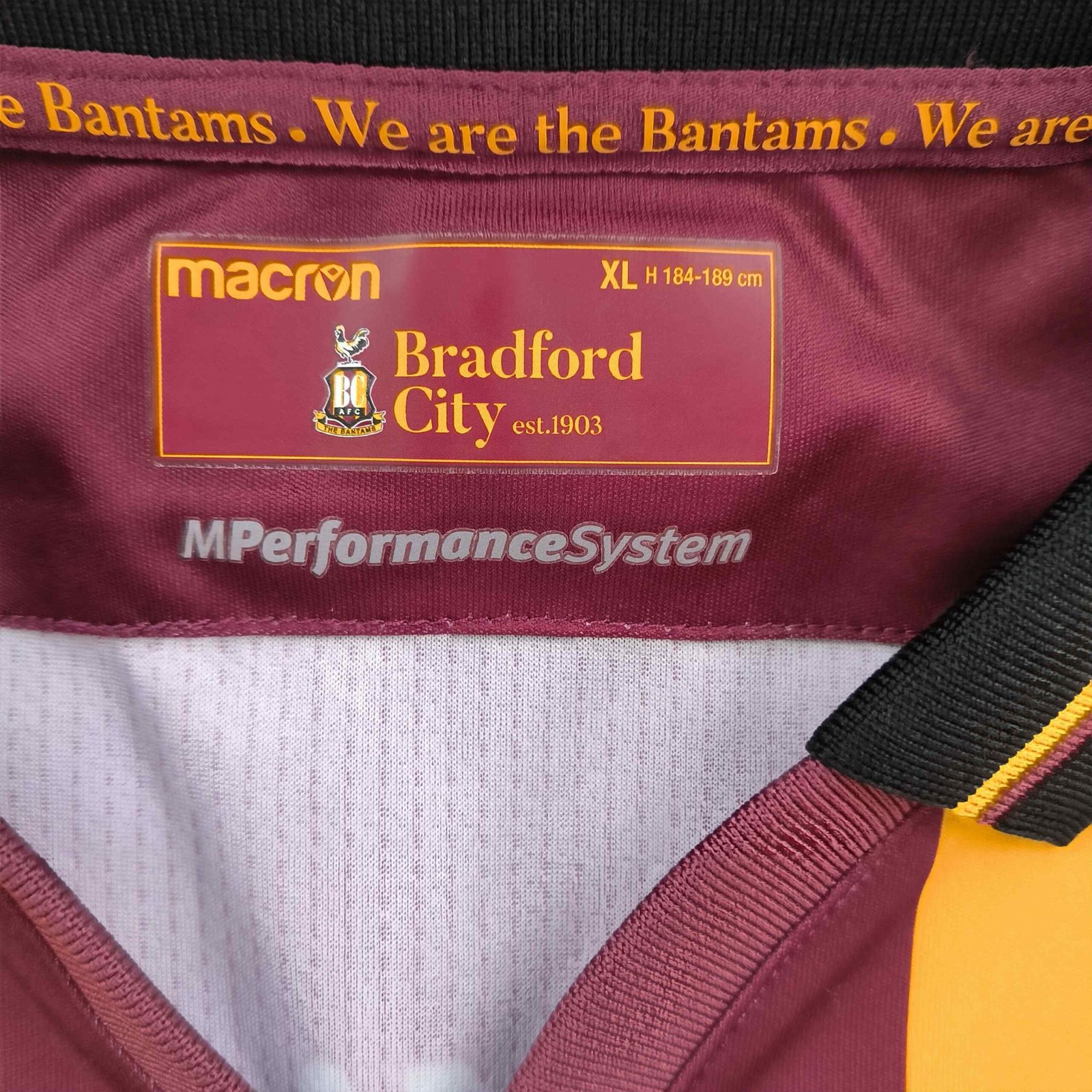 Bradford City 2022-23 Macron hazai foci mez XL-es - Image 5