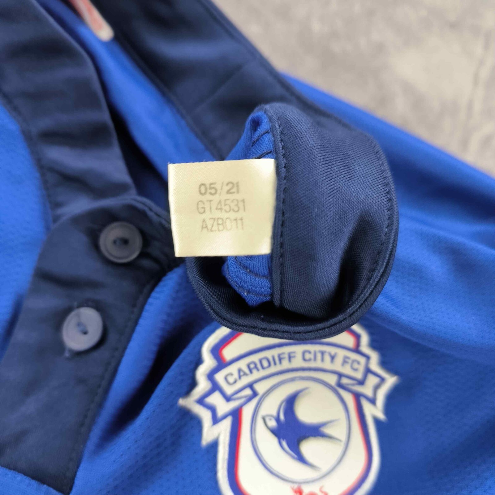 Cardiff City 2021-22 Adidas hazai foci mez gyerek 164-es - Image 5