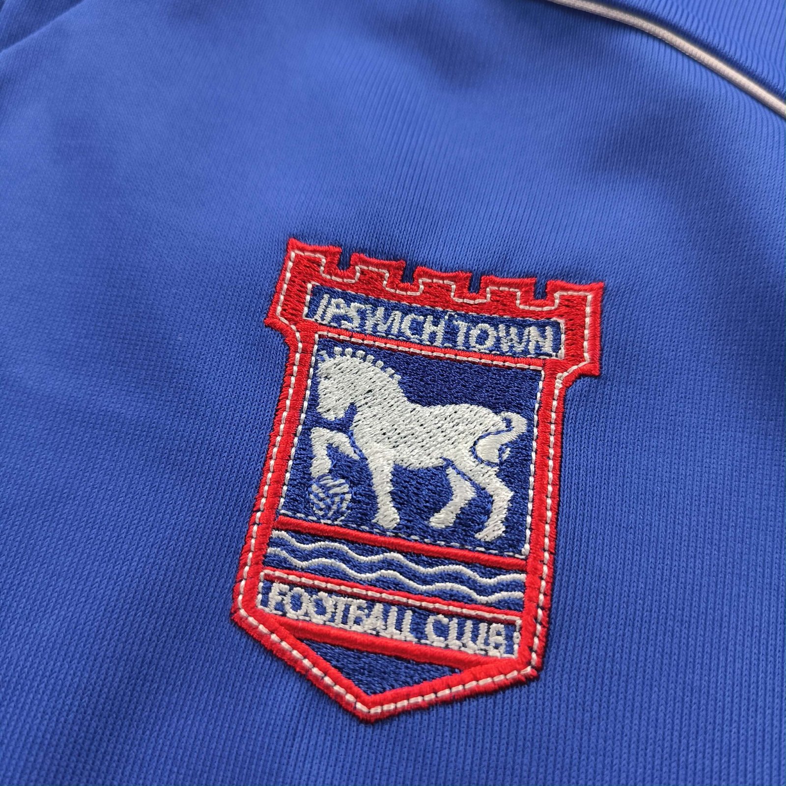 Ipswich Town 2001-03 Punch hazai Finidi George foci mez L-es - Image 4